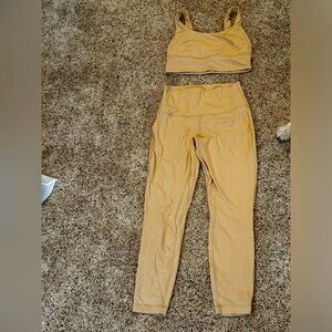 Lululemon Align yoga pants and bra set